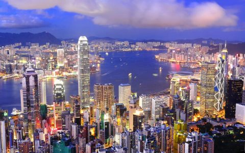 亚洲四小龙2021年人均GDP：新加坡为66,263美元