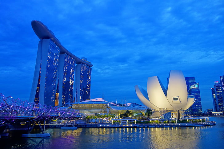 新加坡 物业公司 信和置业(00083)：合营企业拟收购新加坡物业