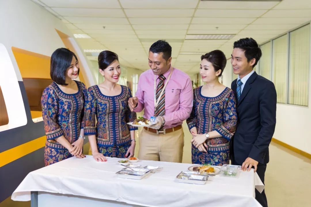 新加坡航空公司 招聘 招聘广告 | 新加坡航空公司3月在重庆招聘中国籍乘务员