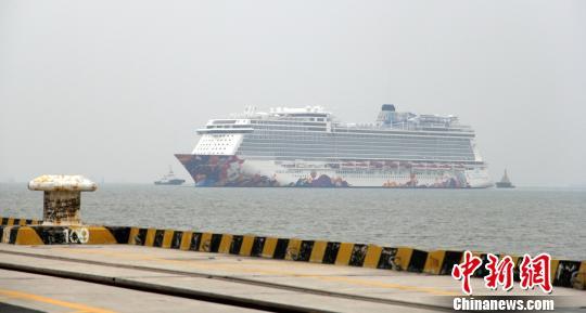 新加坡丽星邮轮公司 15万吨豪华游轮“世界梦号”在广州南沙首航