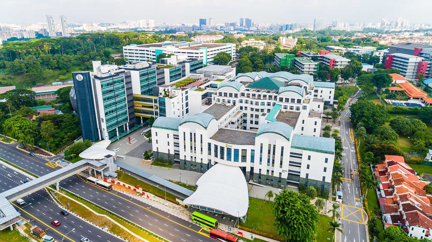 新加坡国际快递公司 新加坡管理学院物流供应链专业强大在哪些方面？