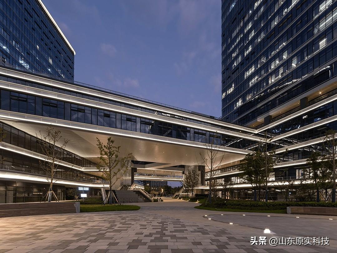 ALPHA PARK 凯德集团新加坡科技园—元创公园灯光设计案例分享(新加坡公园规划公司)