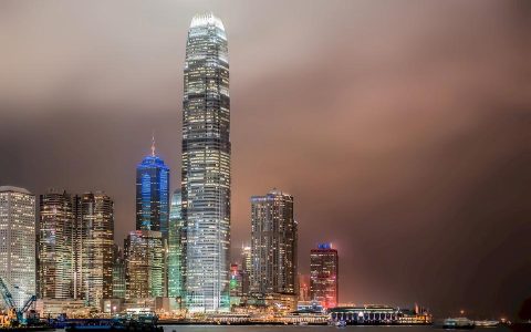 新加坡硕士留学申请DIY还是找留学中介，各自优势和主要区别分析(上海新加坡留学中介公司)