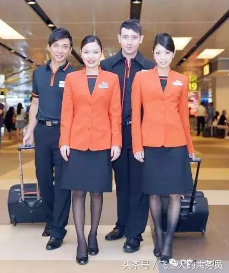 境外17家航空公司空乘薪资大揭秘(新加坡公司国际部招聘)