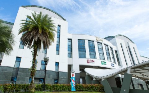 新加坡管理学院学历国内承认吗？(新加坡认证公司排名中国)