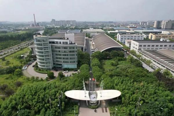 青浦这家企业董事长荣获2022年上海市“白玉兰纪念奖”(新加坡绿色建筑公司排名)