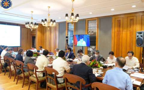小马欲效仿新加坡、泰国发展旅游(新加坡旅游公司视频)