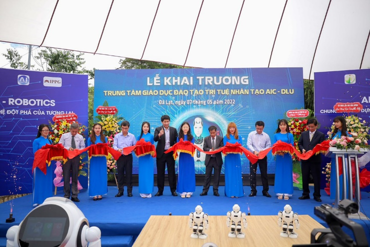 加强“一带一路”合作，优必选科技助力越南及新加坡人工智能教育(新加坡的智能生活公司)