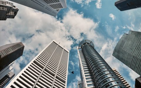新加坡经济学家将2023年GDP增长预测下调至1.8%