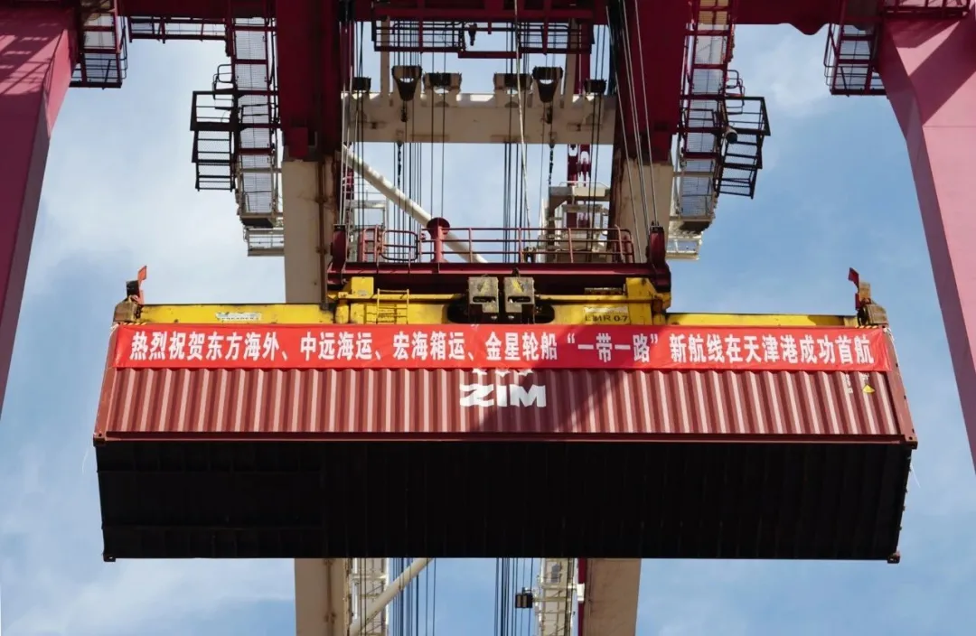 天津港开今年第四条“一带一路”新航线，货物抵港即装即运(天津新加坡专线海运公司)