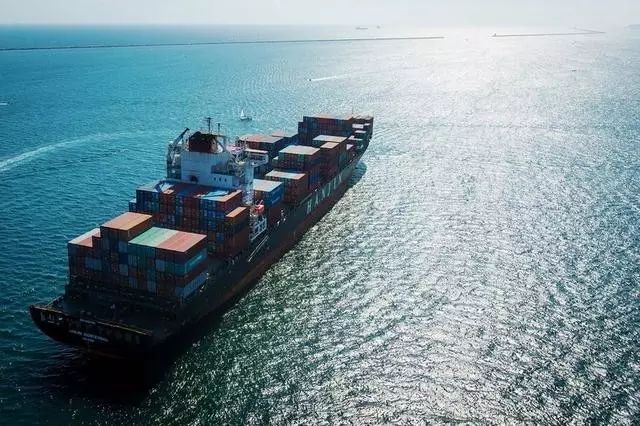 【航运】全球船运产值达5000亿美元 五大公司整合占60%市场(新加坡东方航运有限公司)