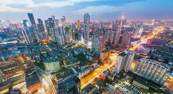 亚洲一线城市大排名，新加坡第二、成都高于迪拜，我国12市上榜(新加坡的大公司排名)