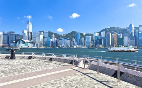香港与新加坡“航空旅游气泡”达成原则性协议，两地往来免隔离！(香港与新加坡的航空公司)