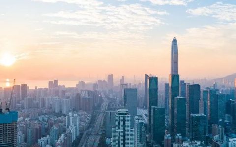 拒绝香港化！深圳对标新加坡，房价要降？(深圳新加坡房地产公司)
