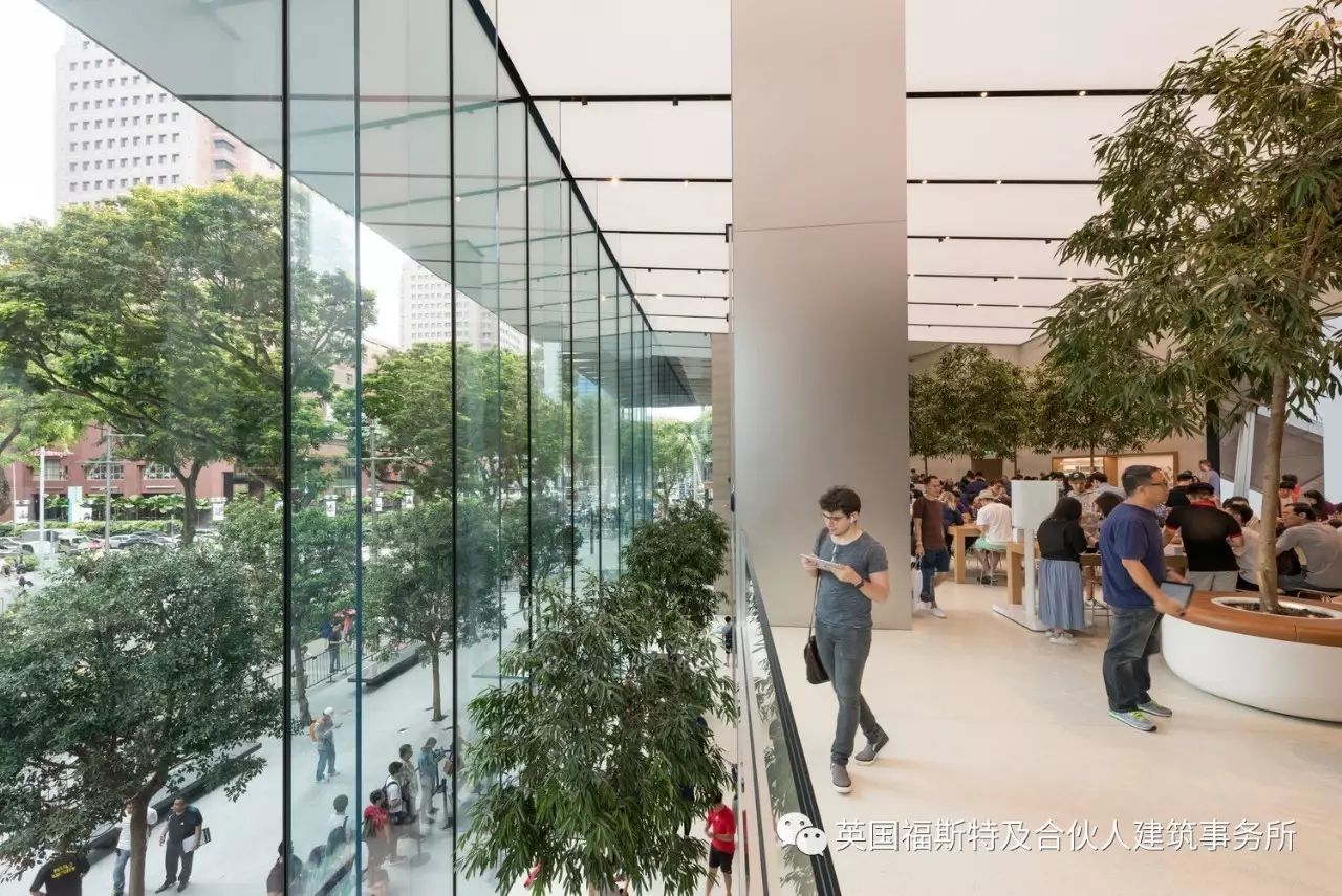 乌节路苹果店——新加坡第一家苹果旗舰店开业(苹果公司的新加坡人)