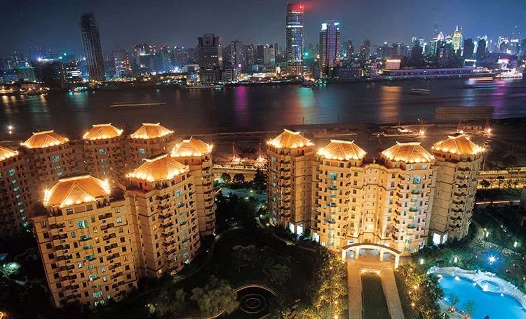 祖籍陆丰，这位新加坡潮商投资遍布中国18个城市，他是认为中国市场......(新加坡籍华人在中国开公司)