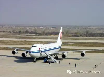 ♨好消息！酒泉也将有通用航空产业基地啦！快看在哪？(新加坡航空公司的基地在哪)