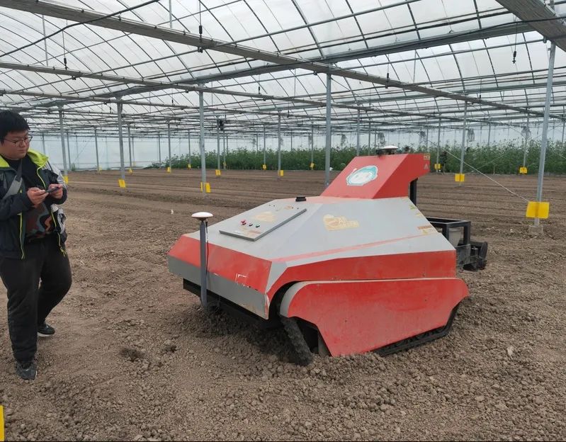 【三农快讯】农业智能机器人「点甜科技」获千万元融资；低碳智慧牧场「辉途智能」获首(新加坡农业科技股份公司)