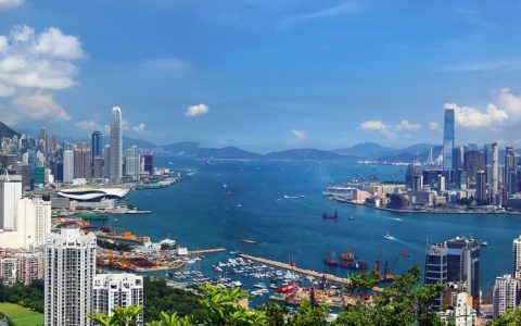 全球十大金融中心城市发布，深圳反超巴黎，香港退居第四(新加坡十大金融公司排名榜)