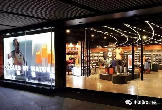 资讯 | 下月耐克要抛弃所有新加坡小零售商，已引起骚动(新加坡耐克公司)
