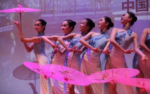 杭州艺术学校师生团新加坡演出交流    圆满成功(新加坡 演出公司)