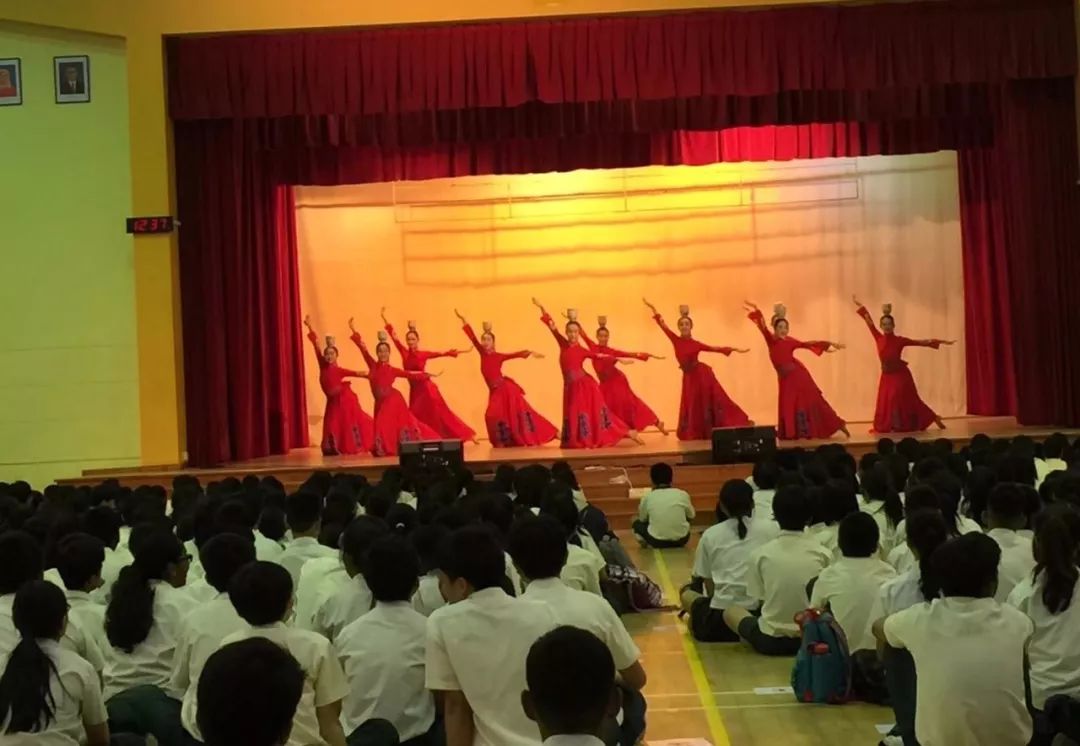 杭州艺术学校师生团新加坡演出交流    圆满成功(新加坡 演出公司)