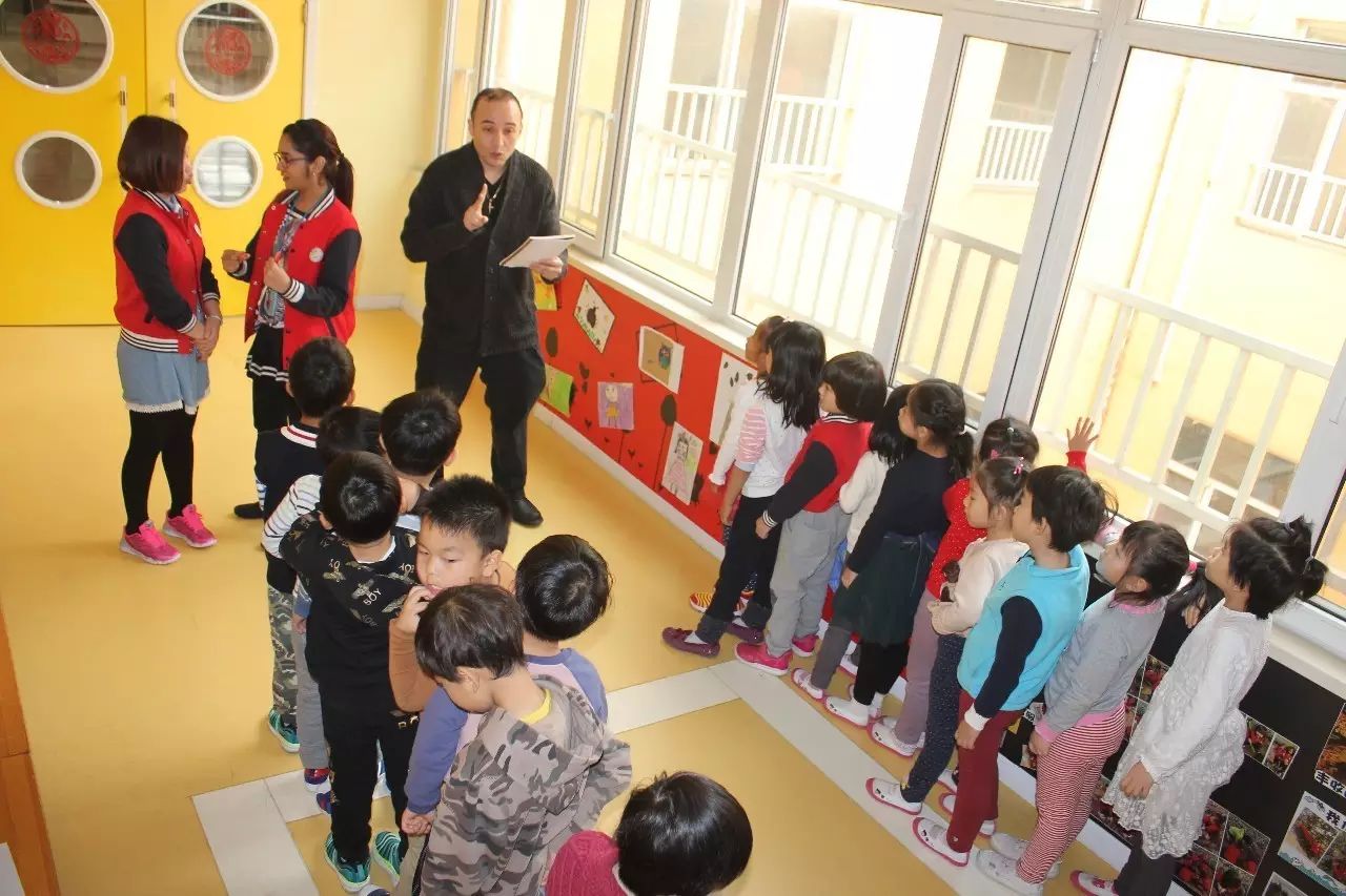 【园内培训】新加坡环球教育集团教研员走进蒙养幼儿园(新加坡公司培训)