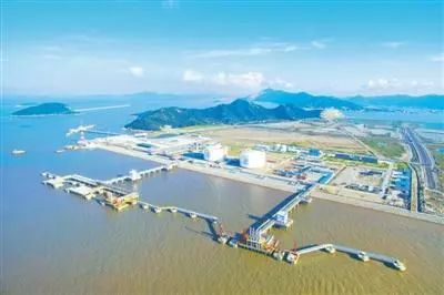 我与华兴60年丨董建华：我们就是华兴文化 “形象代言人”(新加坡建和公司)