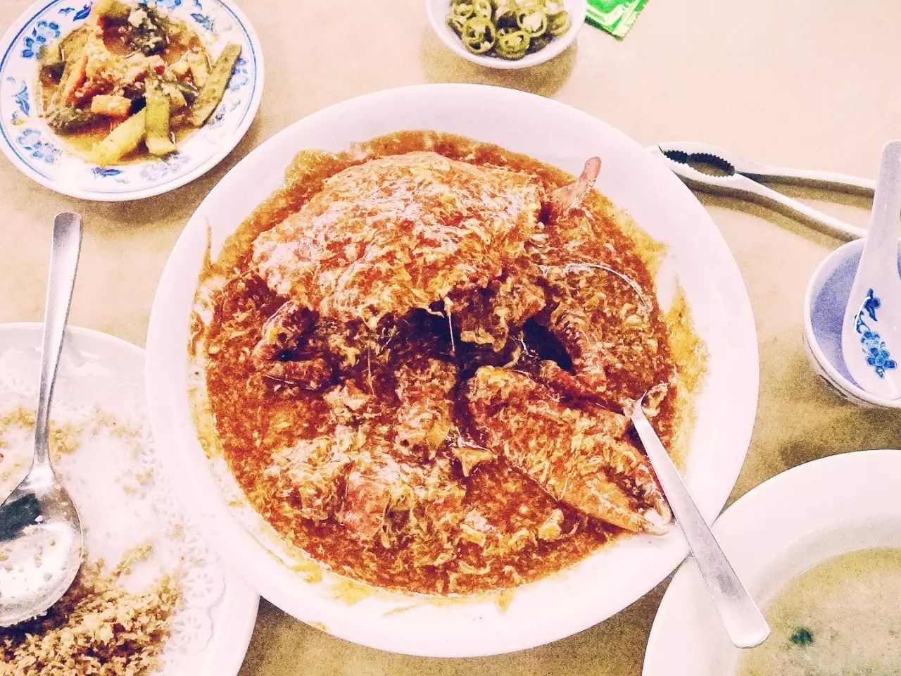 新加坡 | 最好吃的城市，养得起好厨师，容得下路边摊(新加坡星食客公司)