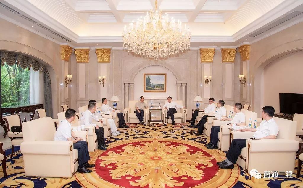 新加坡客人来集团考察(新加坡群策环球公司)