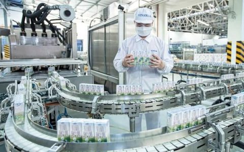 Vinamilk在FHC上海环球食品展上成功推出有机奶(新加坡奶制品公司)