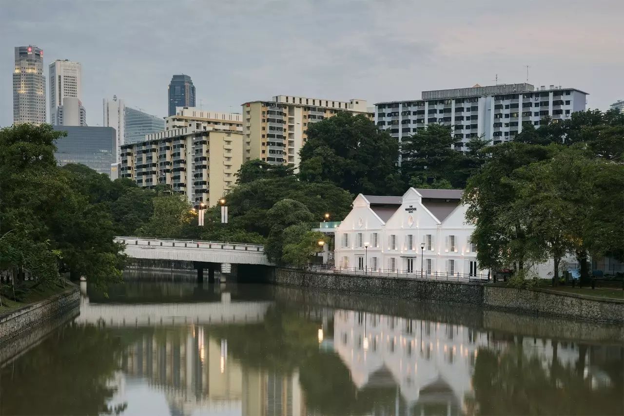 用120年老仓库改的新加坡设计酒店，就问你要不要睡(新加坡顺建公司)