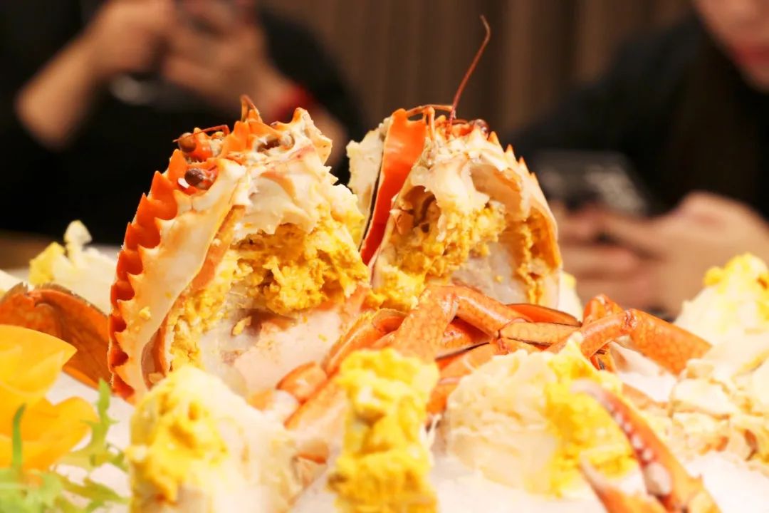 从新加坡火到上海的“国宝级”餐厅，西安人免费吃？(新加坡咸鸭蛋公司)